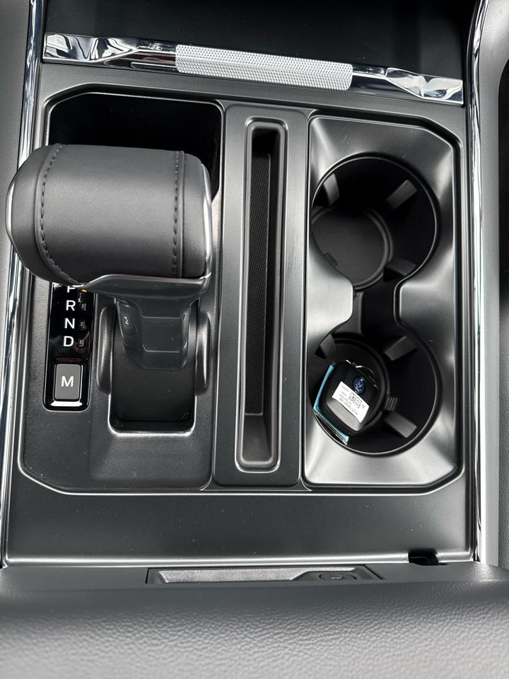 Ford F-150 Lariat 4WD SuperCrew 5.5' Box 2026