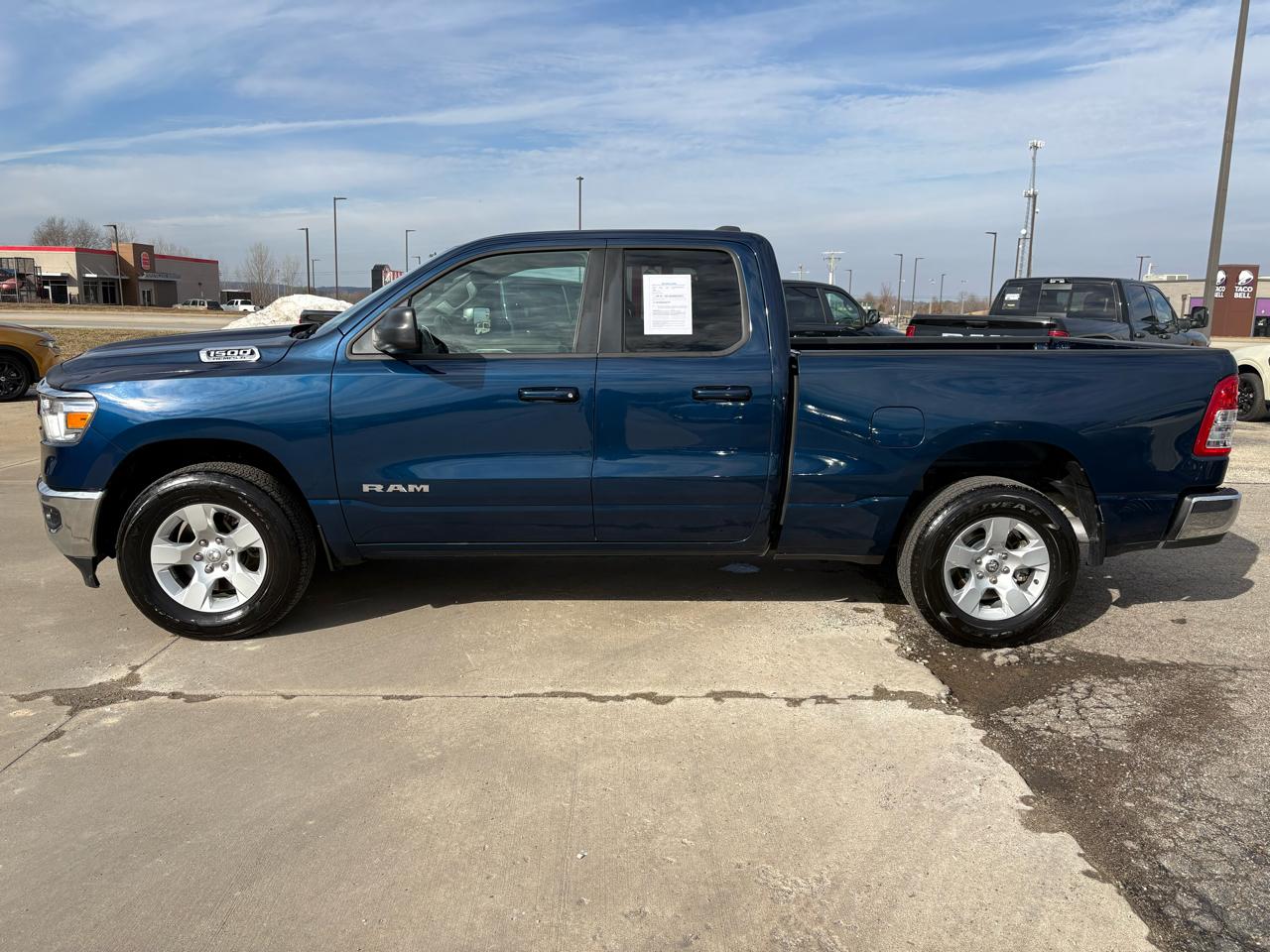 RAM 1500 Big Horn 4x4 Quad Cab 6'4" Box 2021