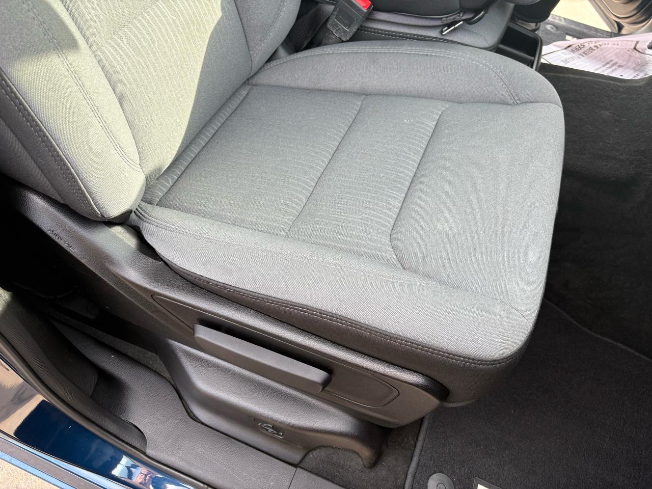 RAM 1500 Big Horn 4x4 Quad Cab 6'4" Box 2021