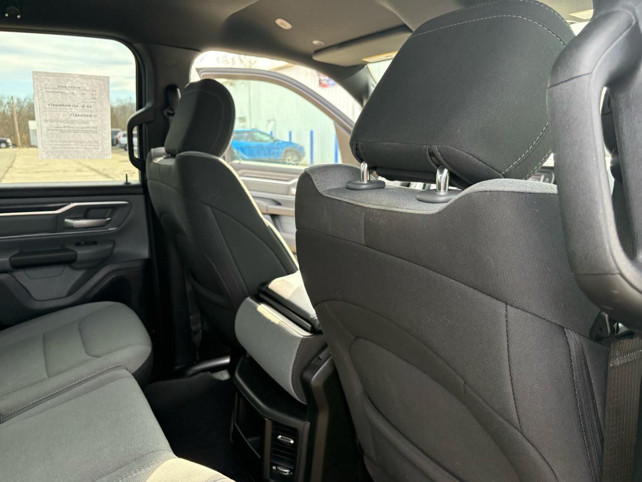 RAM 1500 Big Horn 4x4 Quad Cab 6'4" Box 2021