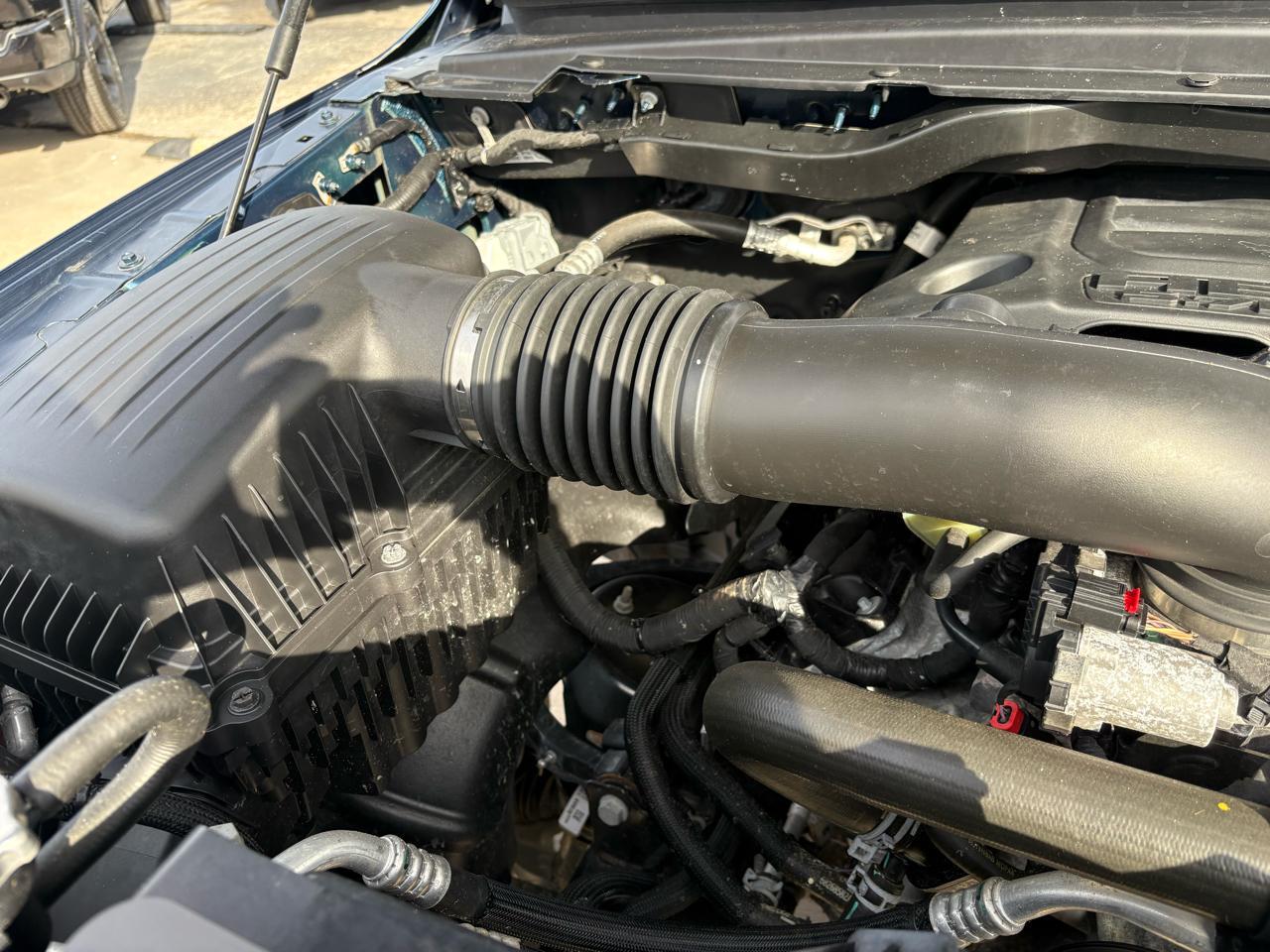 RAM 1500 Big Horn 4x4 Quad Cab 6'4" Box 2021