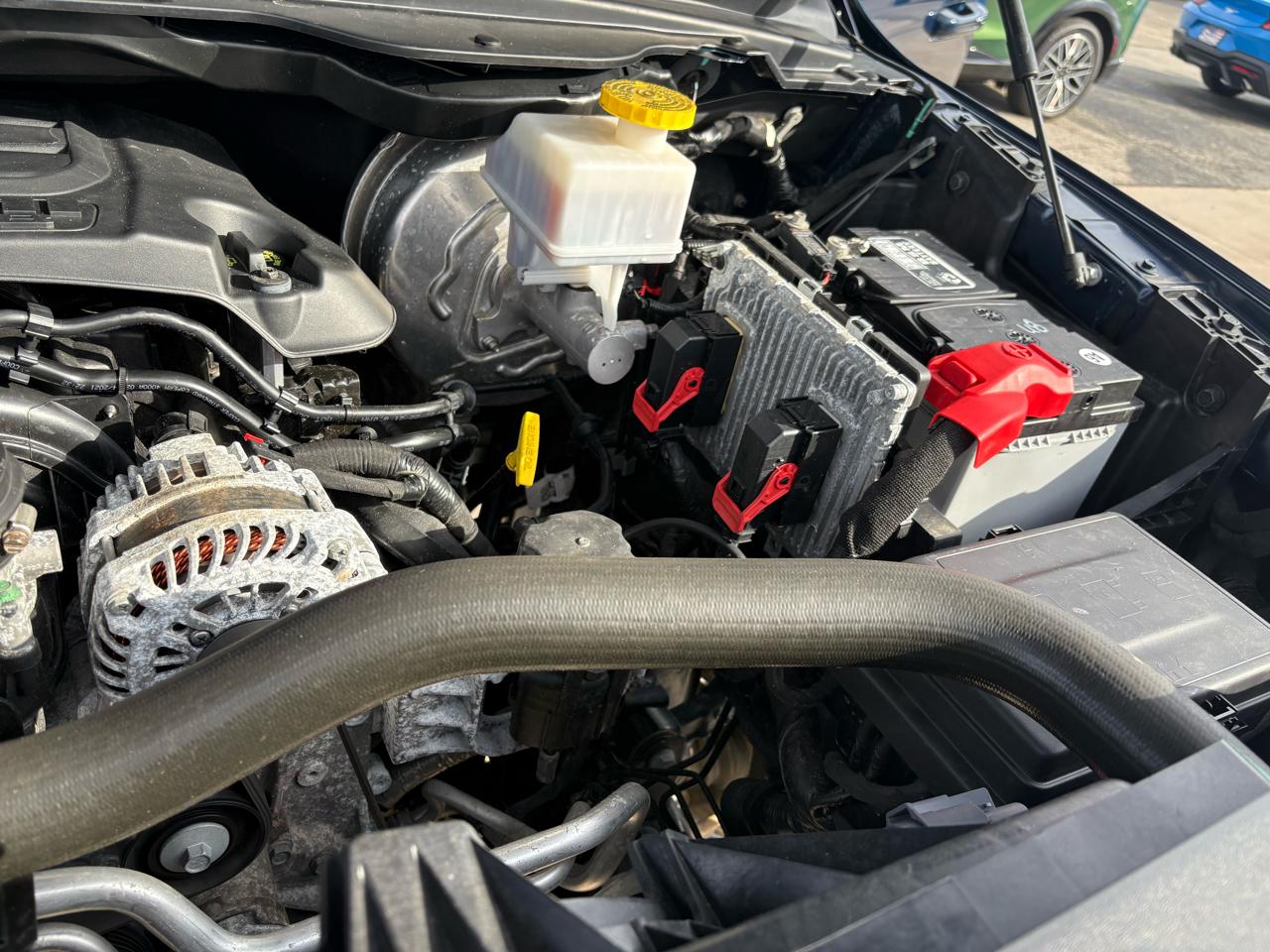 RAM 1500 Big Horn 4x4 Quad Cab 6'4" Box 2021