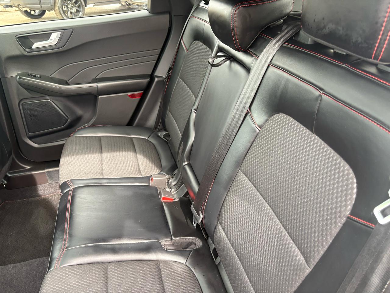 Ford Escape ST-Line AWD 2023