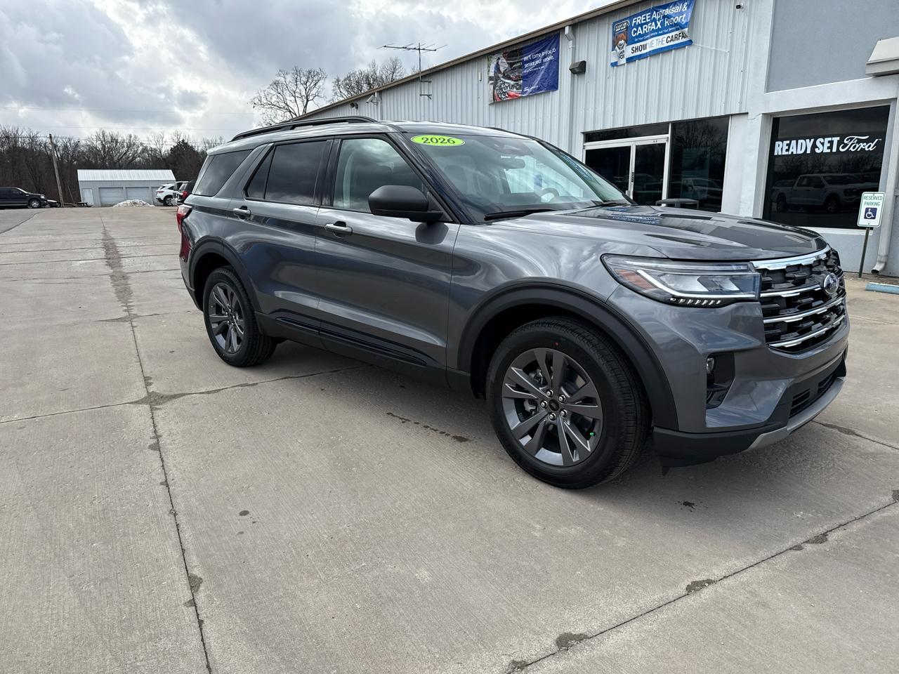 Ford Explorer Active w/100A Pkg 4WD 2026