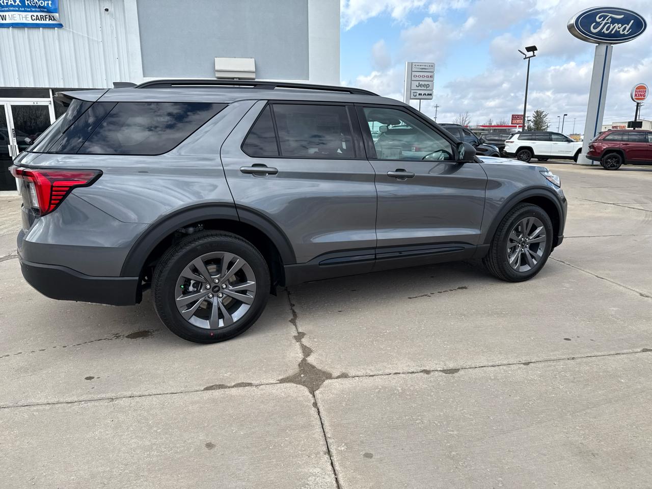 Ford Explorer Active w/100A Pkg 4WD 2026