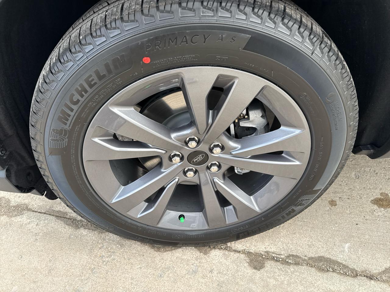 Ford Explorer Active w/100A Pkg 4WD 2026