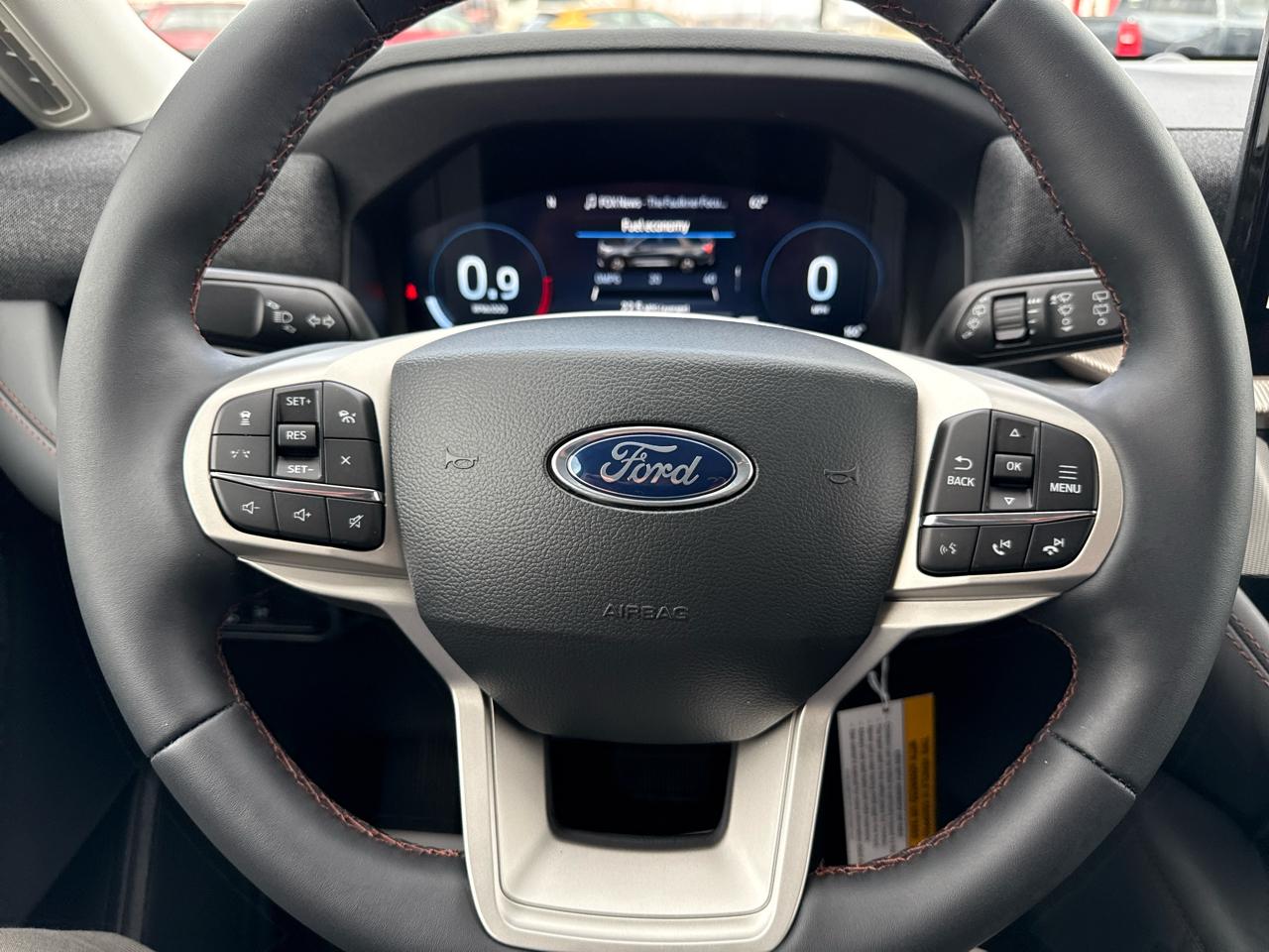 Ford Explorer Active w/100A Pkg 4WD 2026