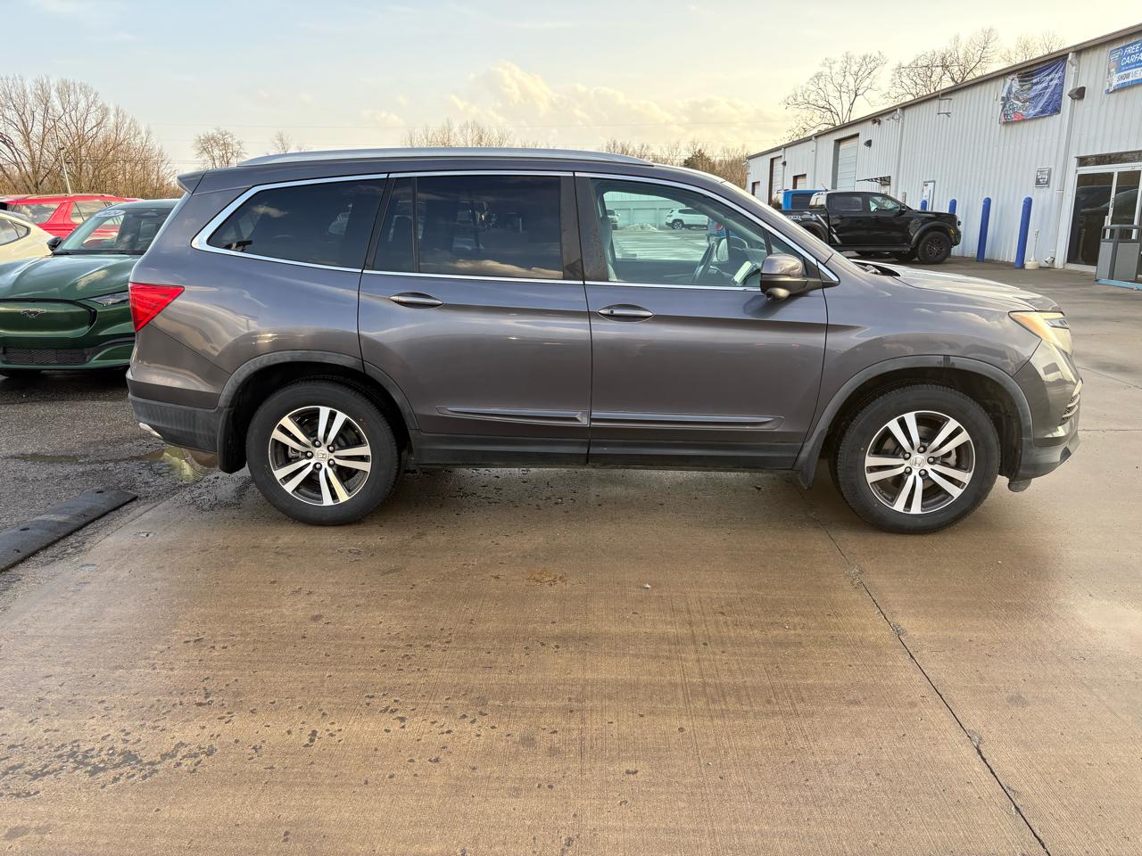 Honda Pilot EX-L w/Navigation 2WD 2018