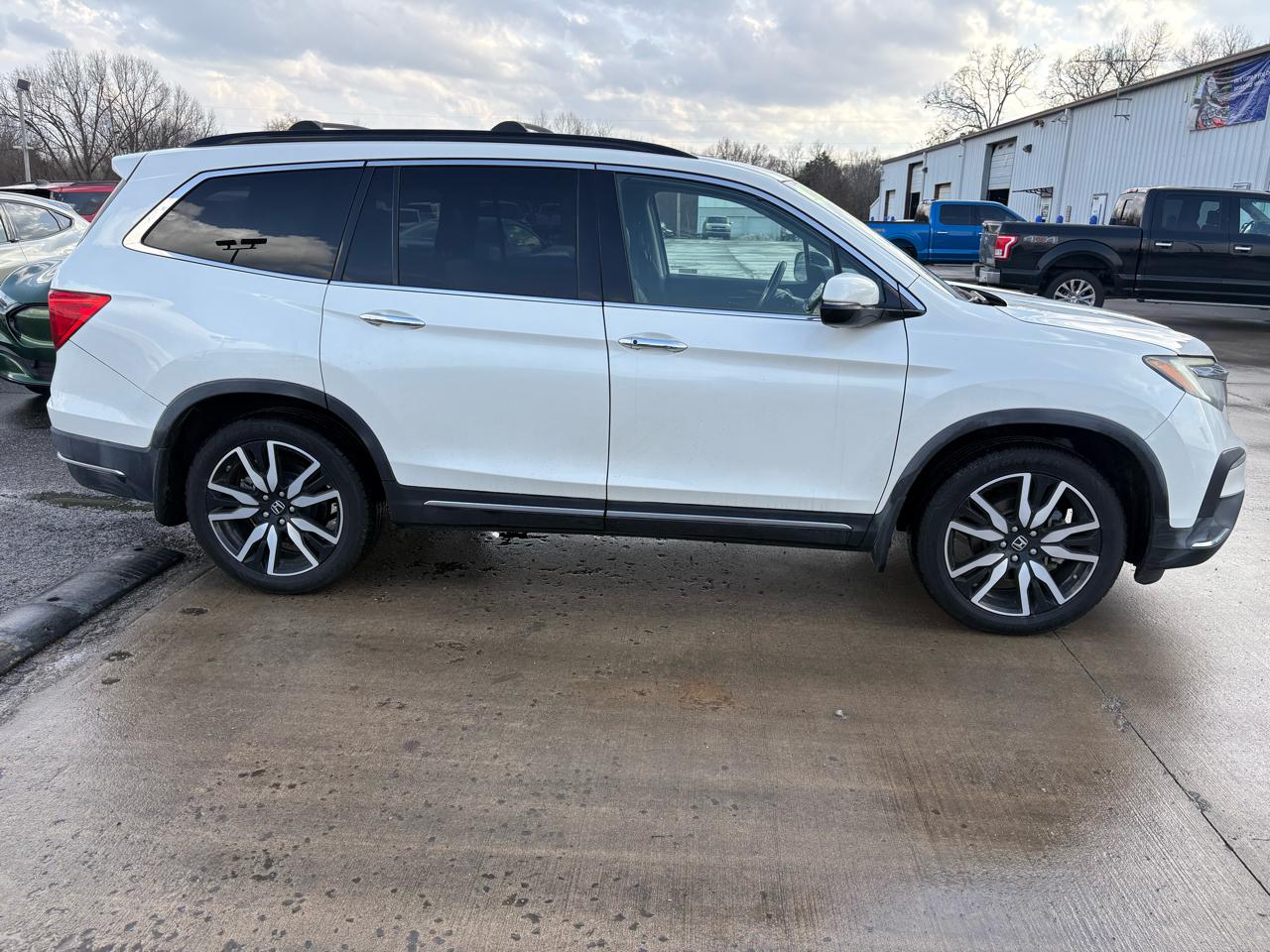 Honda Pilot Touring 7-Passenger 2WD 2019