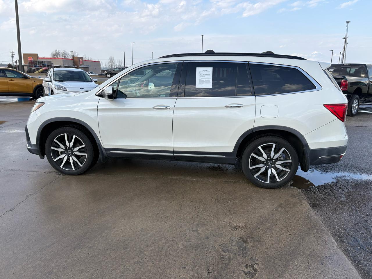 Honda Pilot Touring 7-Passenger 2WD 2019