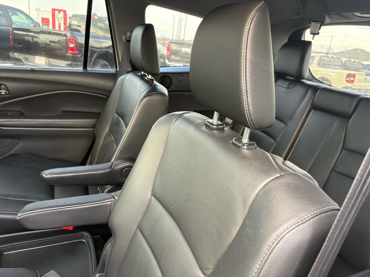 Honda Pilot Touring 7-Passenger 2WD 2019