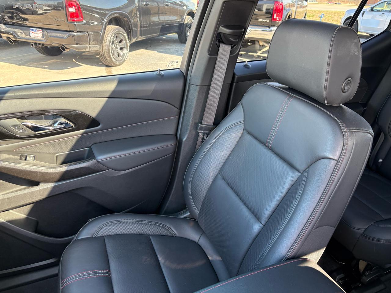 Chevrolet Traverse AWD 4dr RS 2023