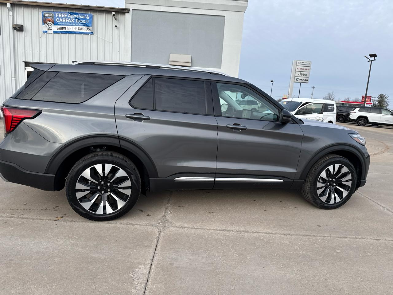 Ford Explorer Platinum 4WD 2026