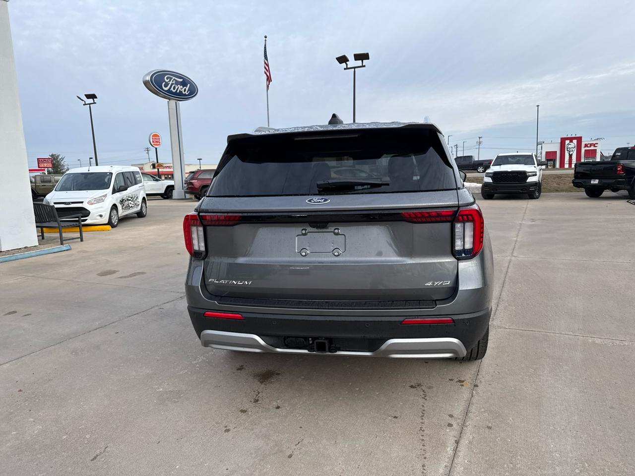 Ford Explorer Platinum 4WD 2026