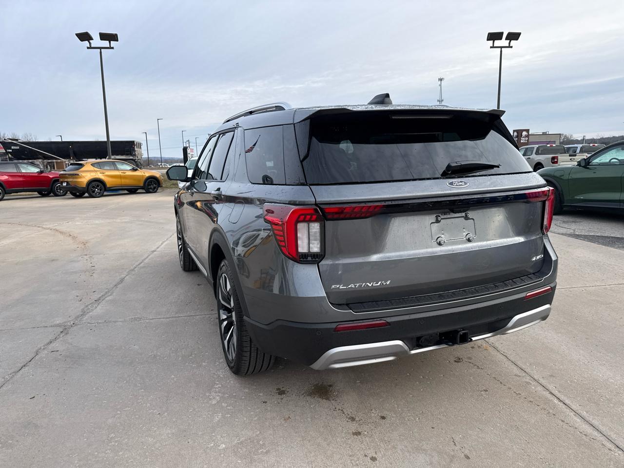 Ford Explorer Platinum 4WD 2026