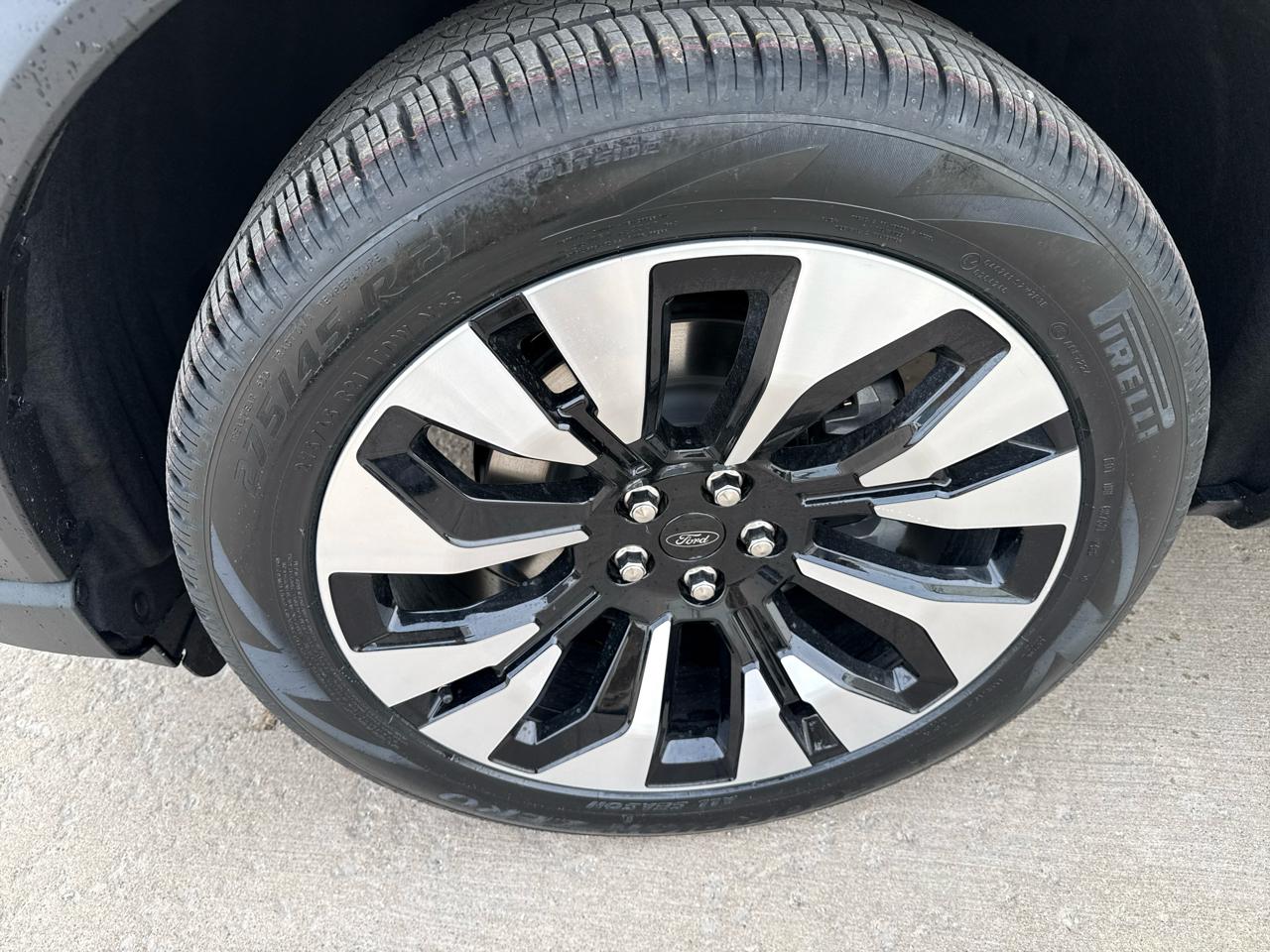 Ford Explorer Platinum 4WD 2026