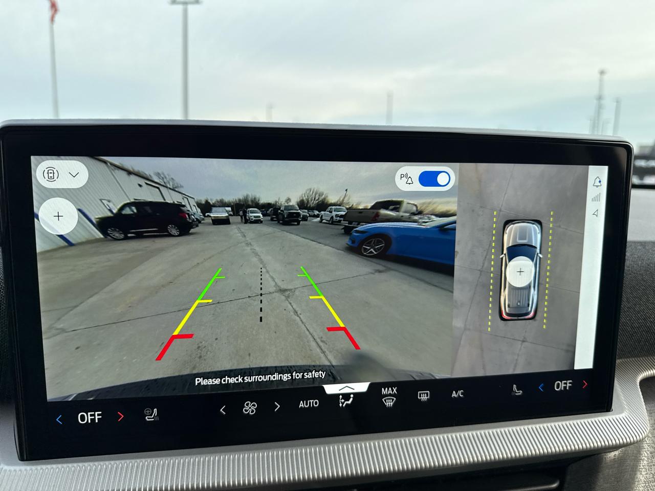 Ford Explorer Platinum 4WD 2026