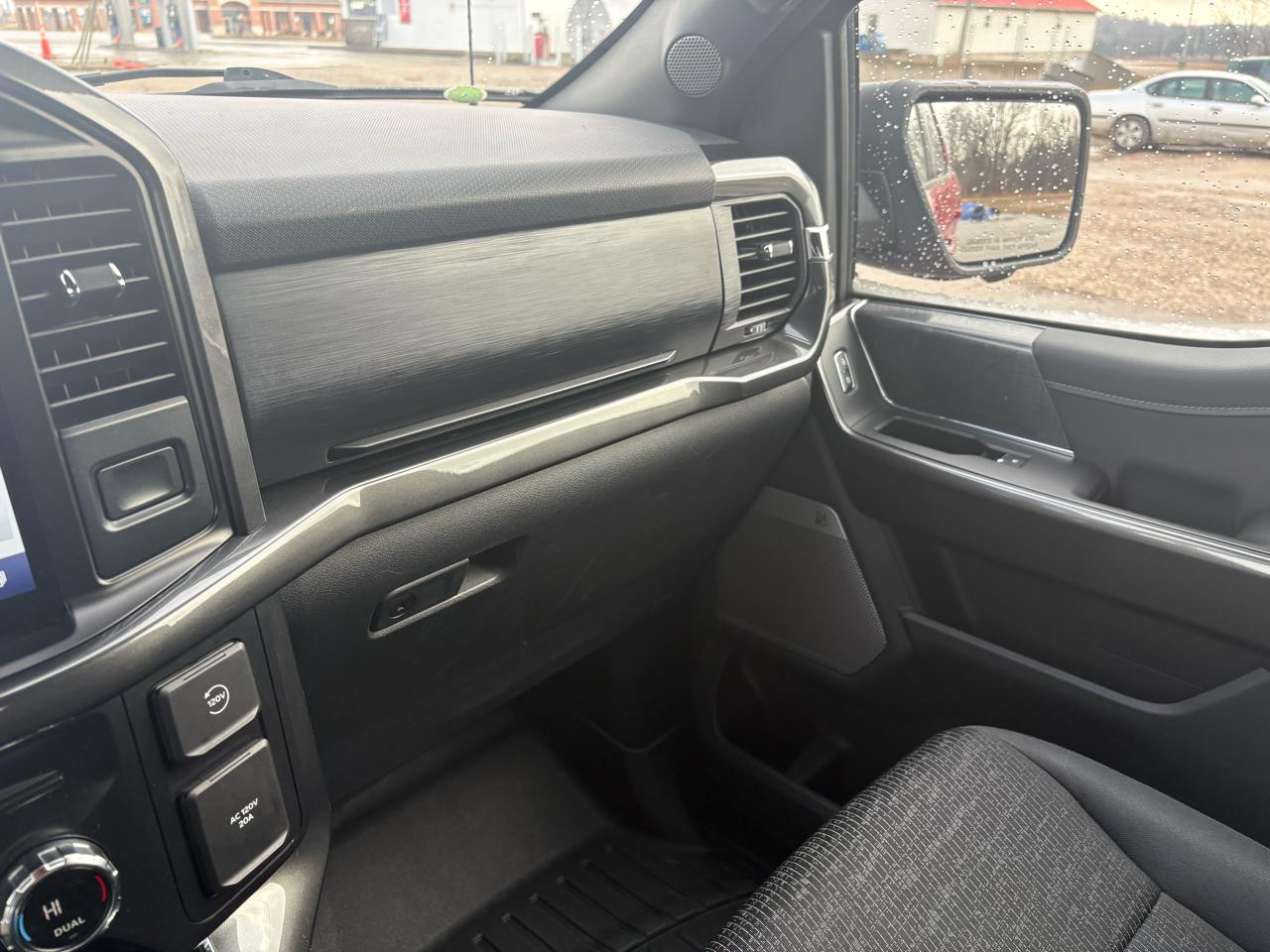 Ford F-150 SuperCrew 150" XLT 4WD 2021