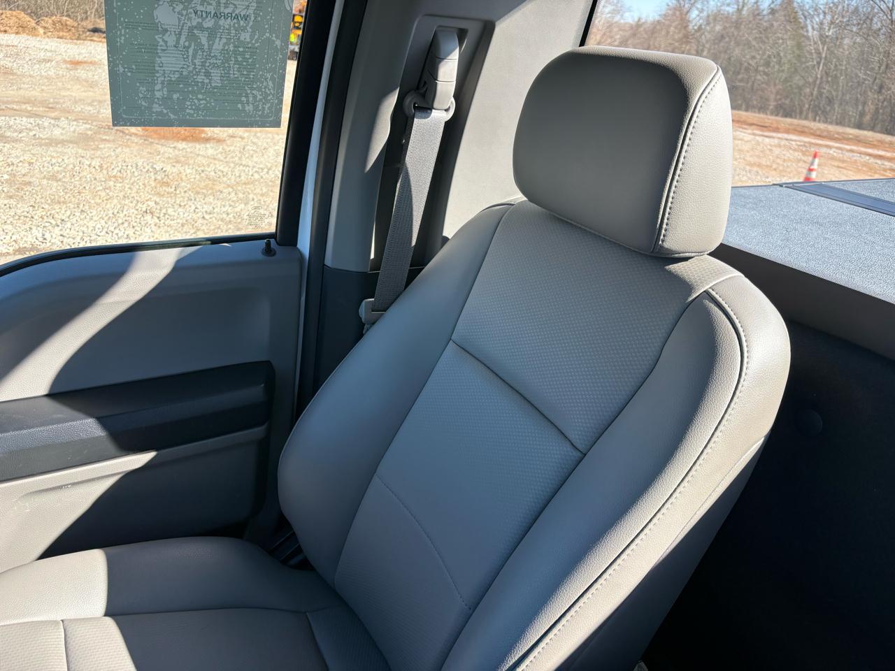 Ford F-150 4WD Reg Cab 126" XL 2019