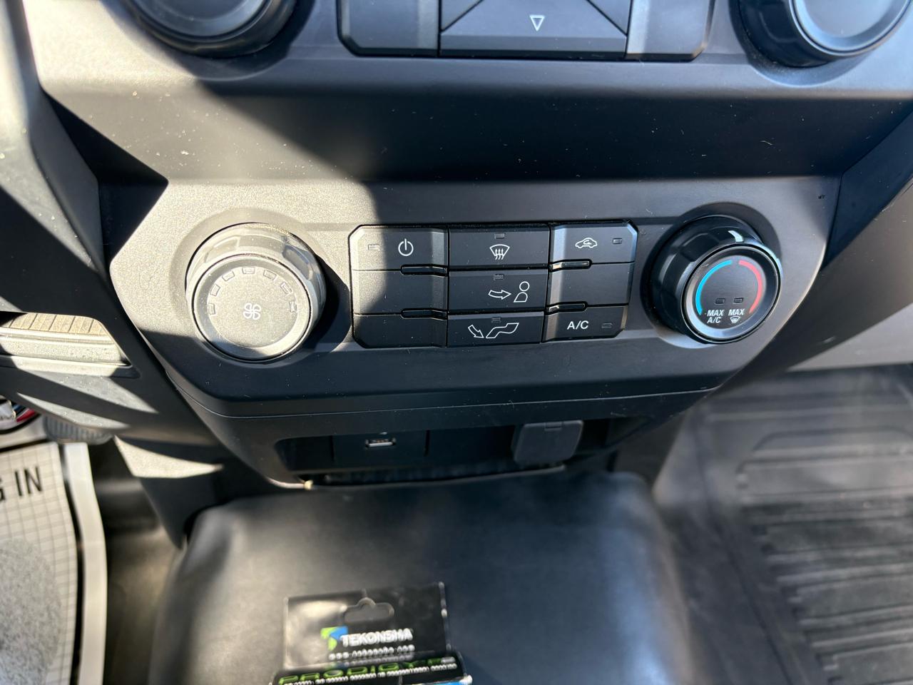 Ford F-150 4WD Reg Cab 126" XL 2019