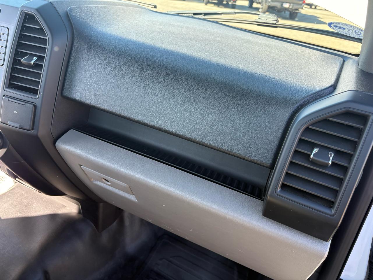 Ford F-150 4WD Reg Cab 126" XL 2019