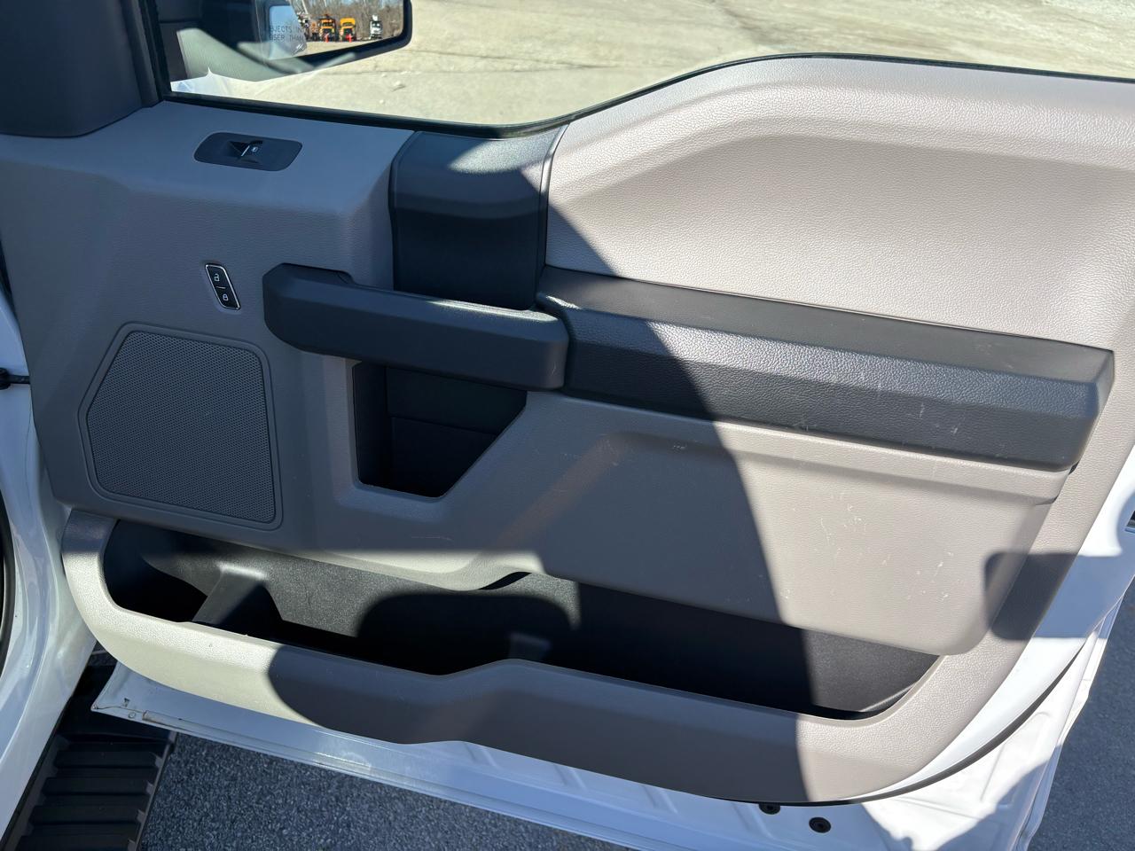 Ford F-150 4WD Reg Cab 126" XL 2019