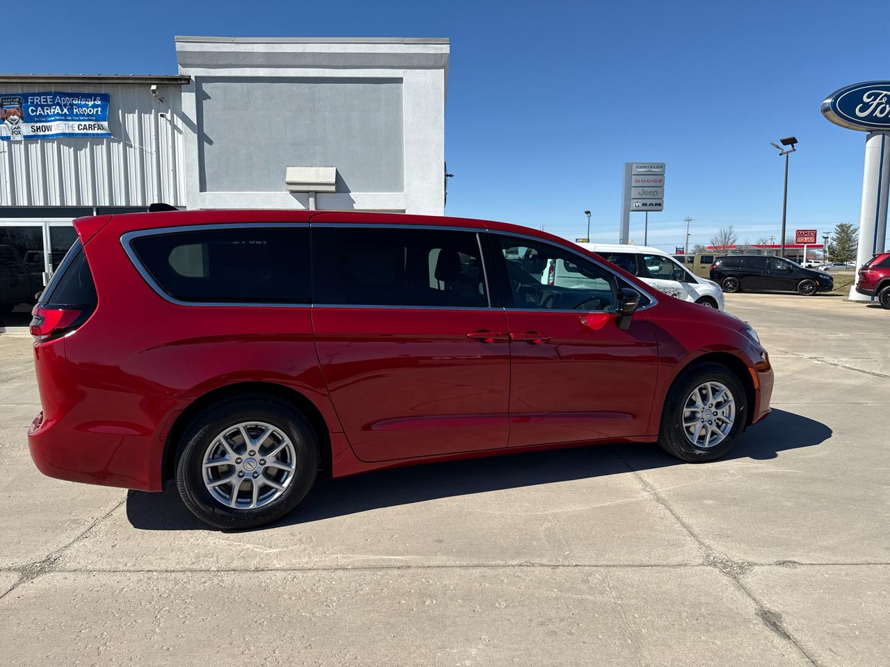 Chrysler Pacifica Select FWD 2026