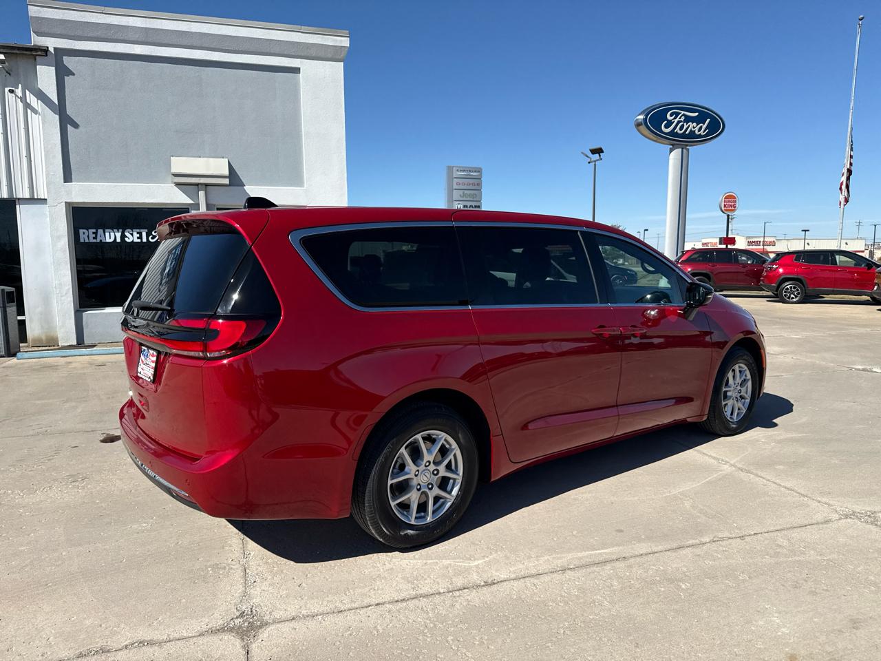 Chrysler Pacifica Select FWD 2026