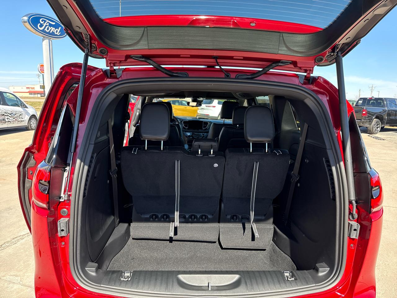 Chrysler Pacifica Select FWD 2026