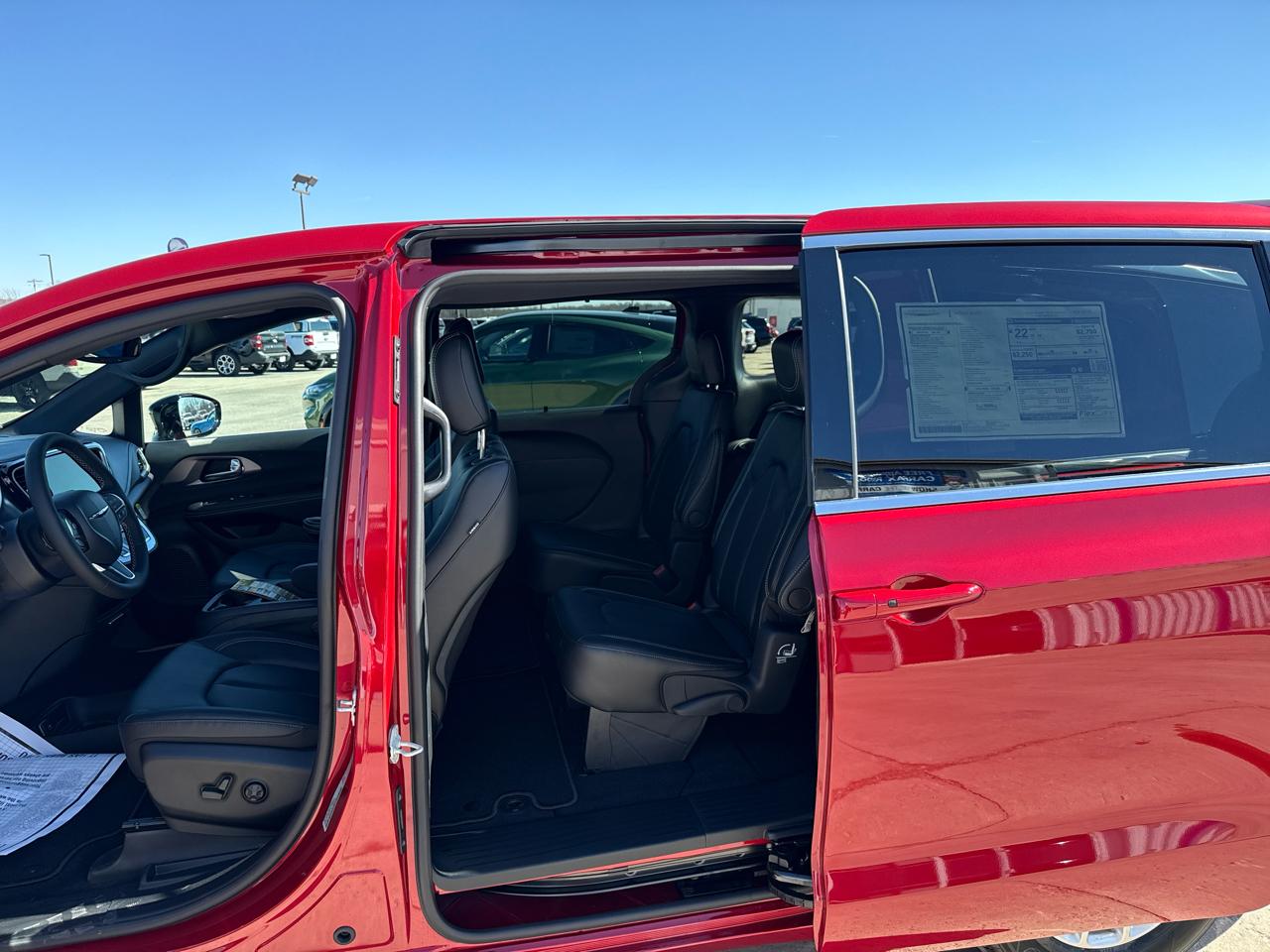 Chrysler Pacifica Select FWD 2026