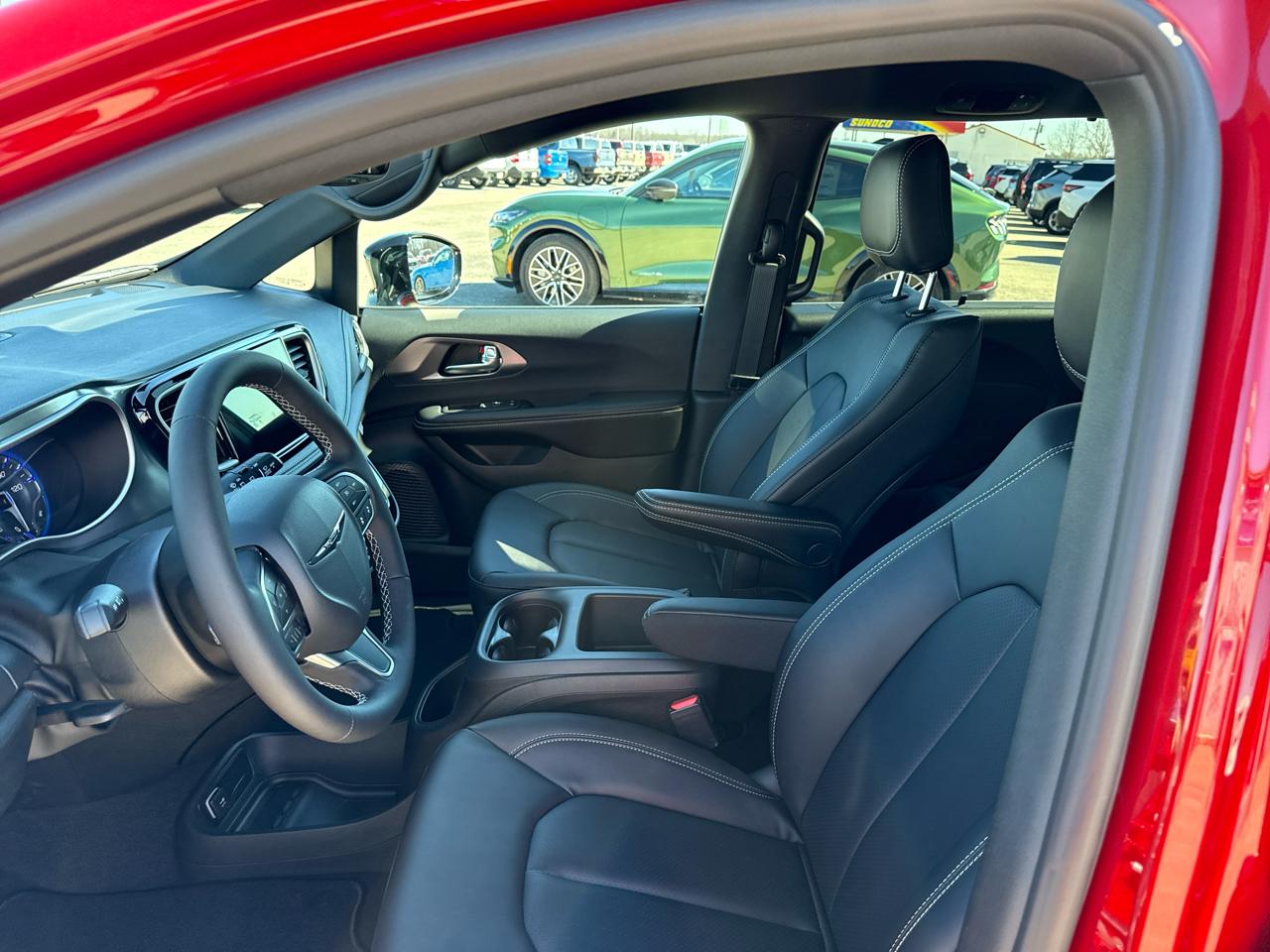 Chrysler Pacifica Select FWD 2026