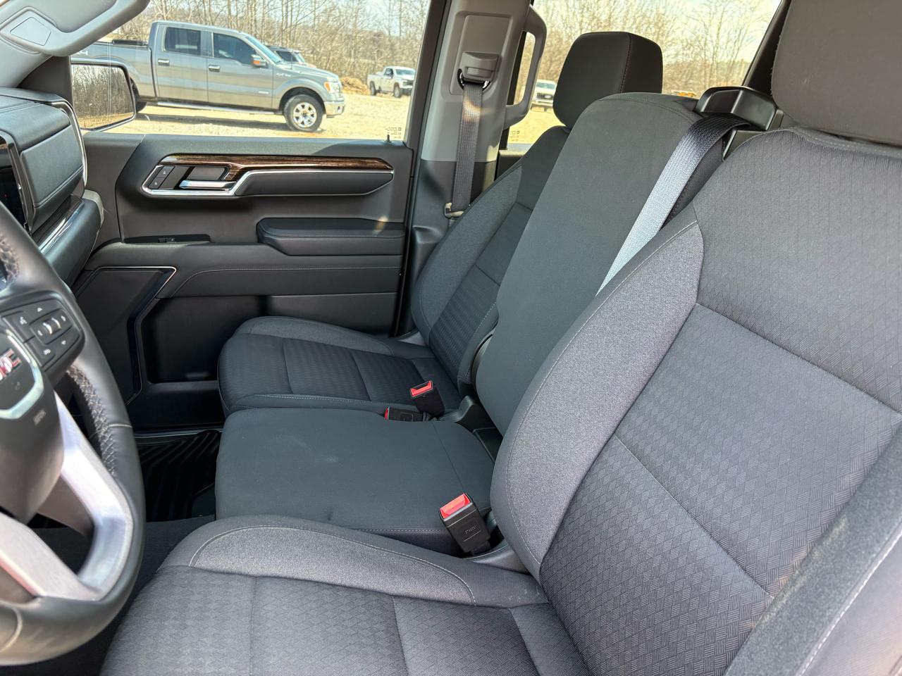 GMC Sierra 1500 4WD Crew Cab 147" Elevation w/3VL 2023