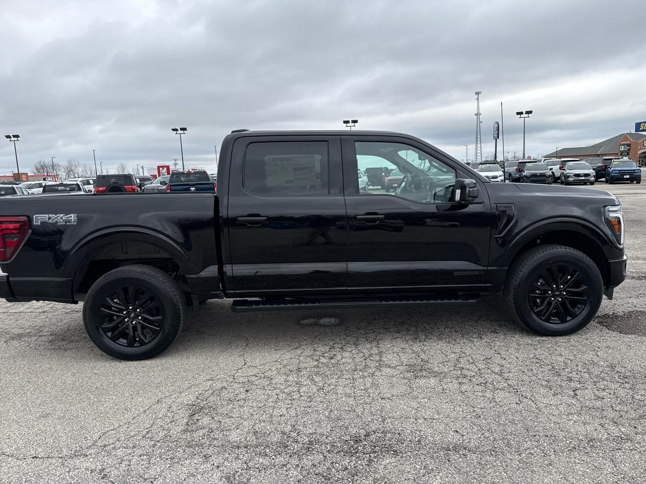 Ford F-150 Lariat 4WD SuperCrew 5.5' Box 2026