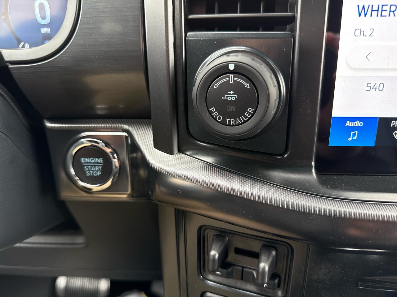 Ford F-150 Lariat 4WD SuperCrew 5.5' Box 2026