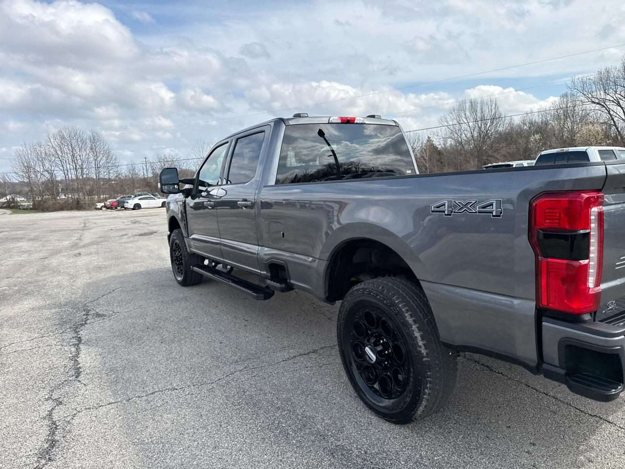 Ford Super Duty F-250 SRW XLT 4WD Crew Cab 8' Box 2026