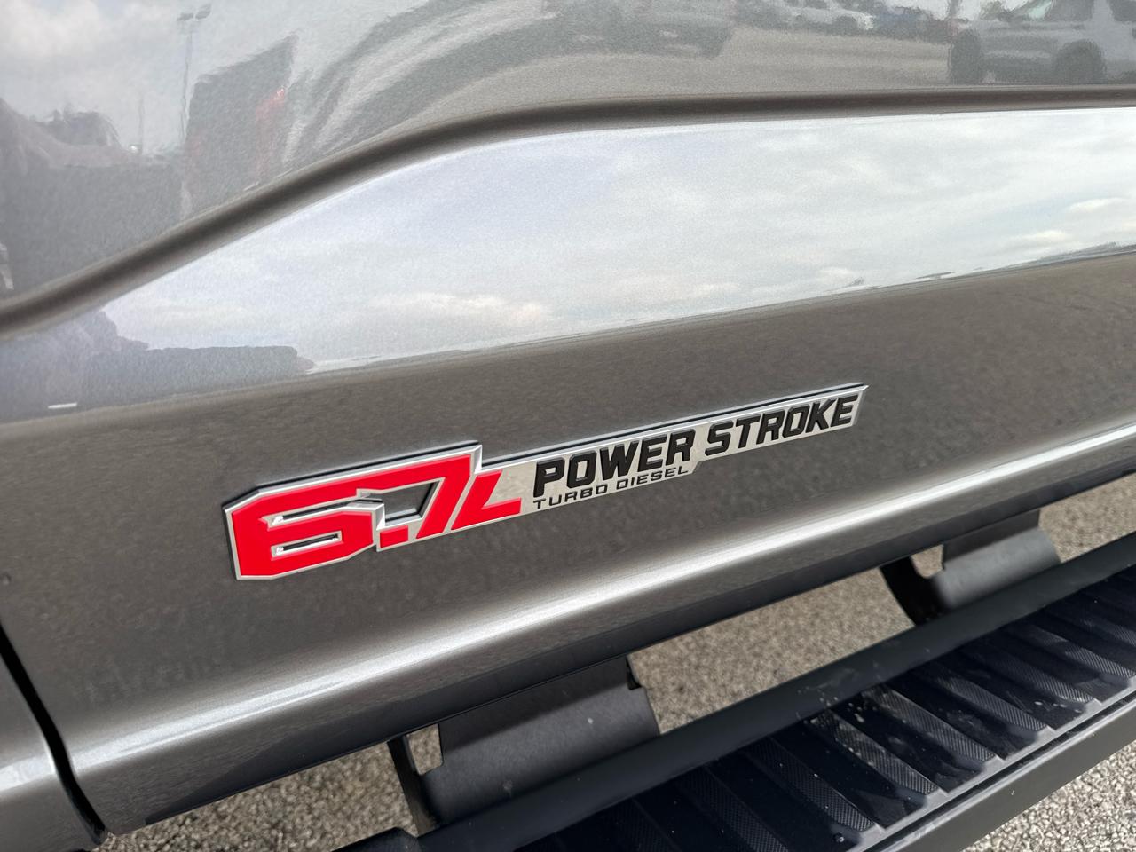 Ford Super Duty F-250 SRW XLT 4WD Crew Cab 8' Box 2026