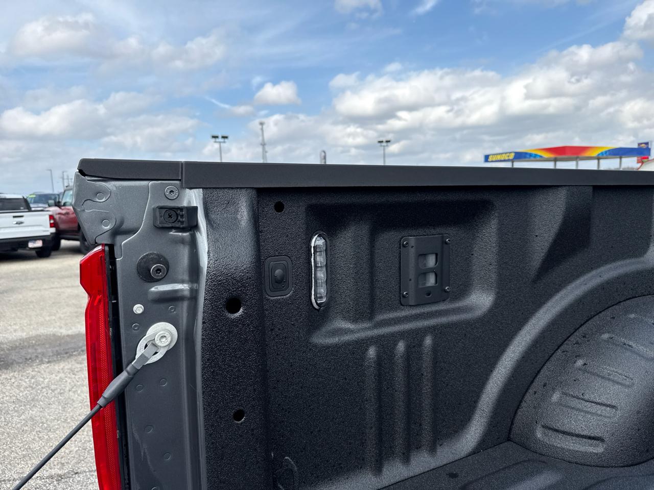 Ford Super Duty F-250 SRW XLT 4WD Crew Cab 8' Box 2026