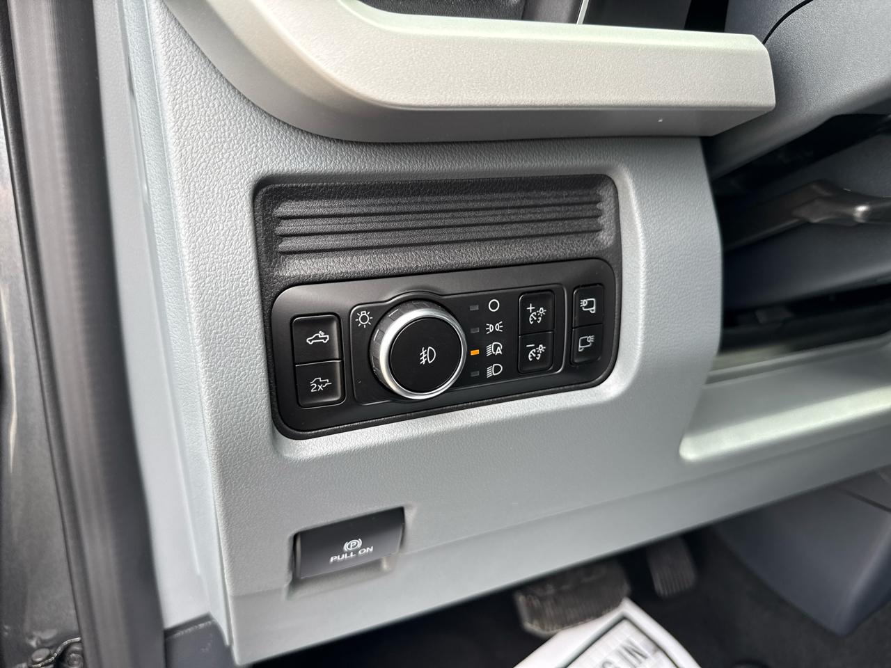 Ford Super Duty F-250 SRW XLT 4WD Crew Cab 8' Box 2026