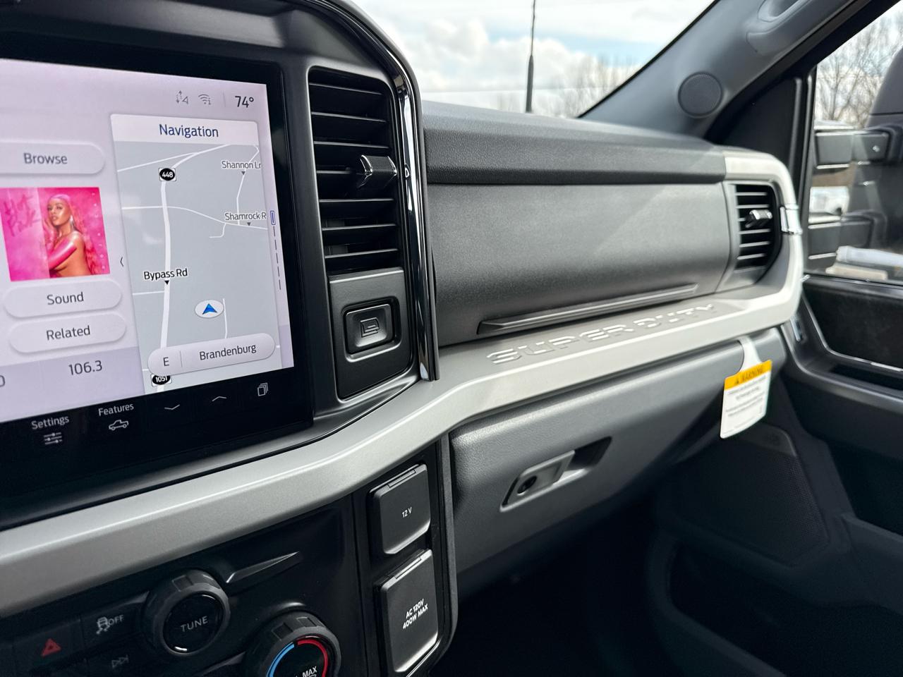 Ford Super Duty F-250 SRW XLT 4WD Crew Cab 8' Box 2026