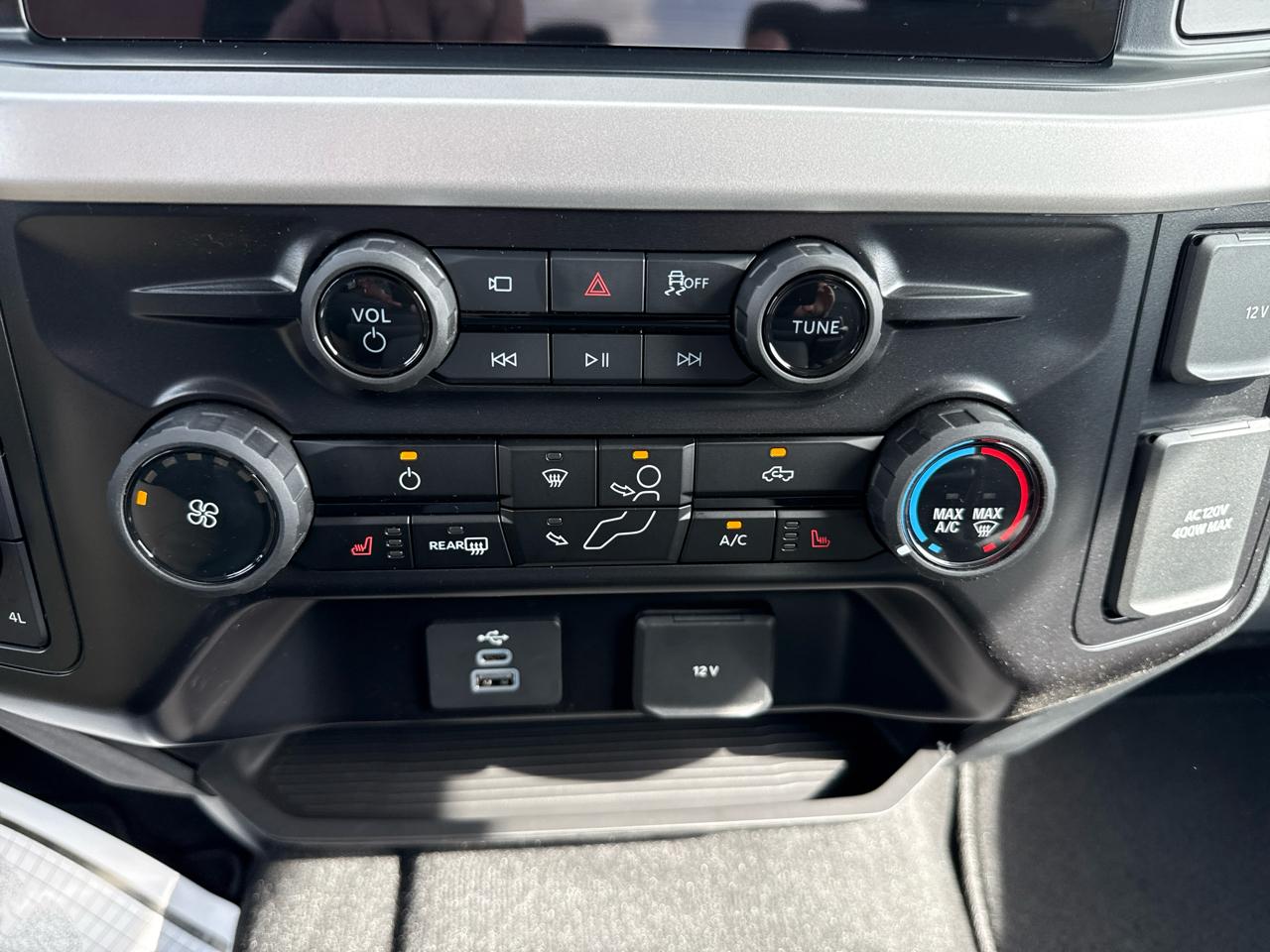 Ford Super Duty F-250 SRW XLT 4WD Crew Cab 8' Box 2026