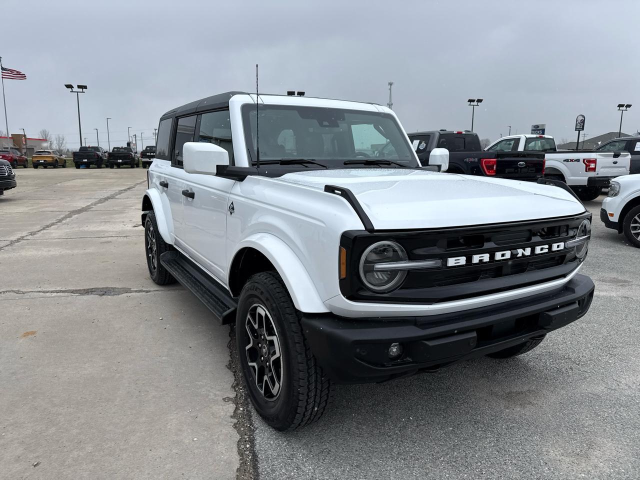 2026 Ford Bronco Outer Banks 4 Door 4x4