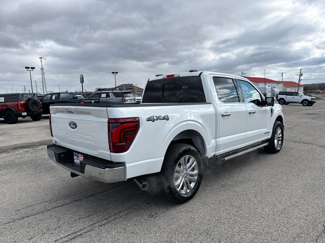 Ford F-150 Lariat 4WD SuperCrew 5.5' Box 2026