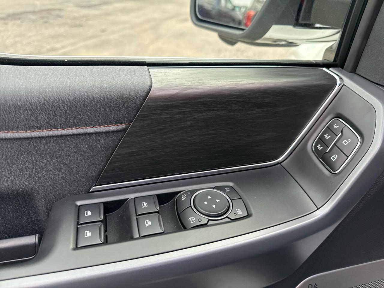 Ford F-150 Lariat 4WD SuperCrew 5.5' Box 2026