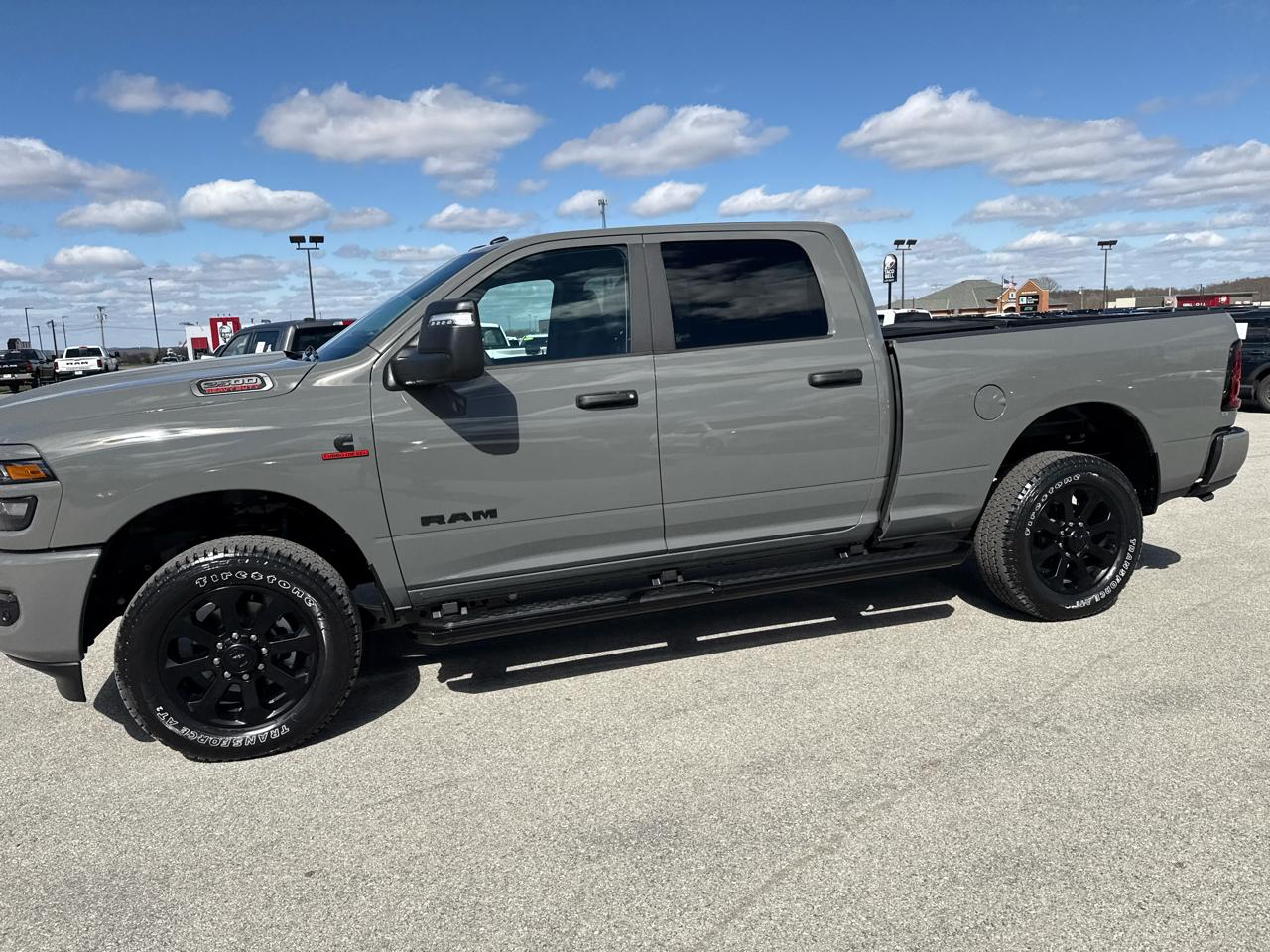 RAM 2500 Big Horn 4x4 Crew Cab 6'4" Box 2026