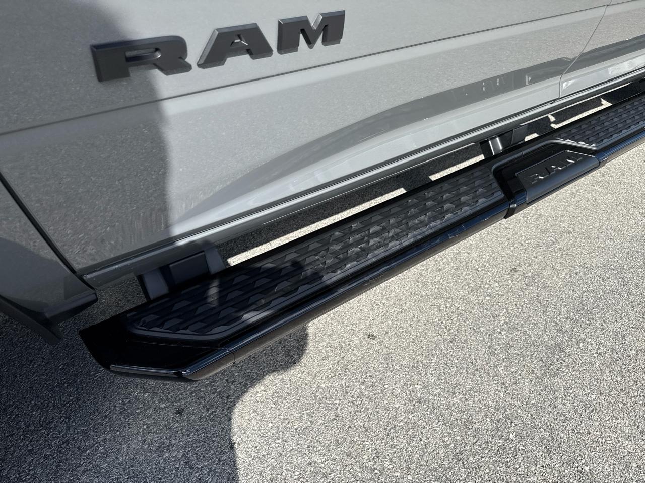 RAM 2500 Big Horn 4x4 Crew Cab 6'4" Box 2026