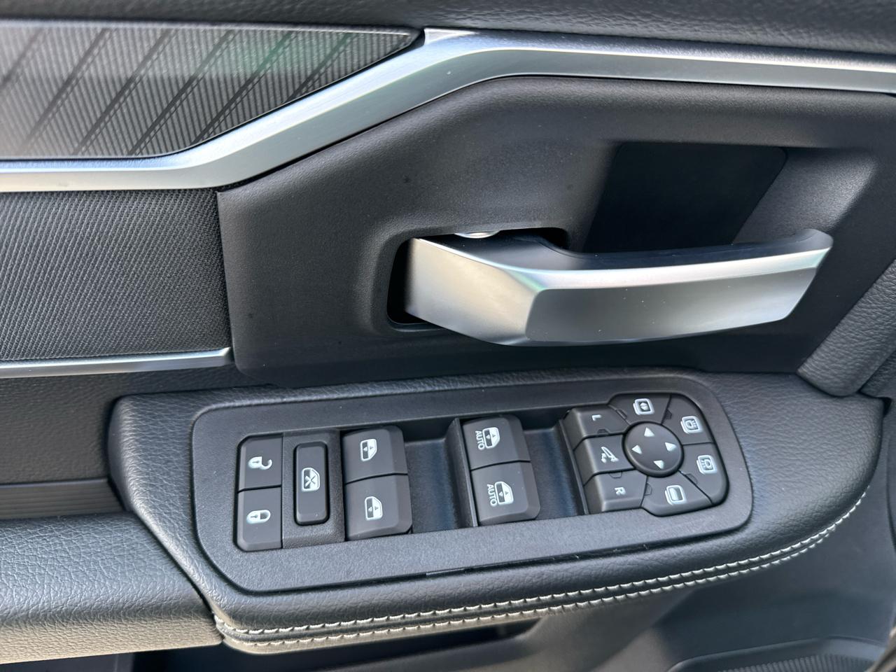 RAM 2500 Big Horn 4x4 Crew Cab 6'4" Box 2026