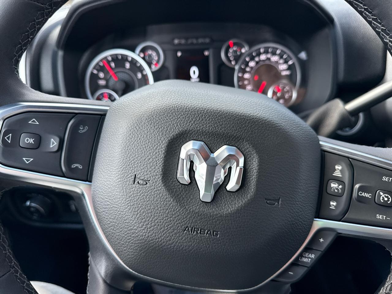 RAM 2500 Big Horn 4x4 Crew Cab 6'4" Box 2026