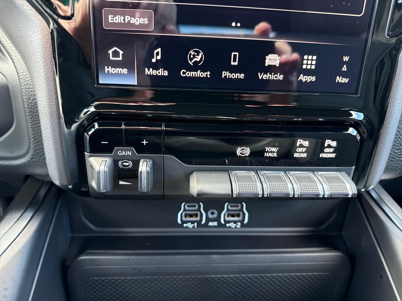 RAM 2500 Big Horn 4x4 Crew Cab 6'4" Box 2026