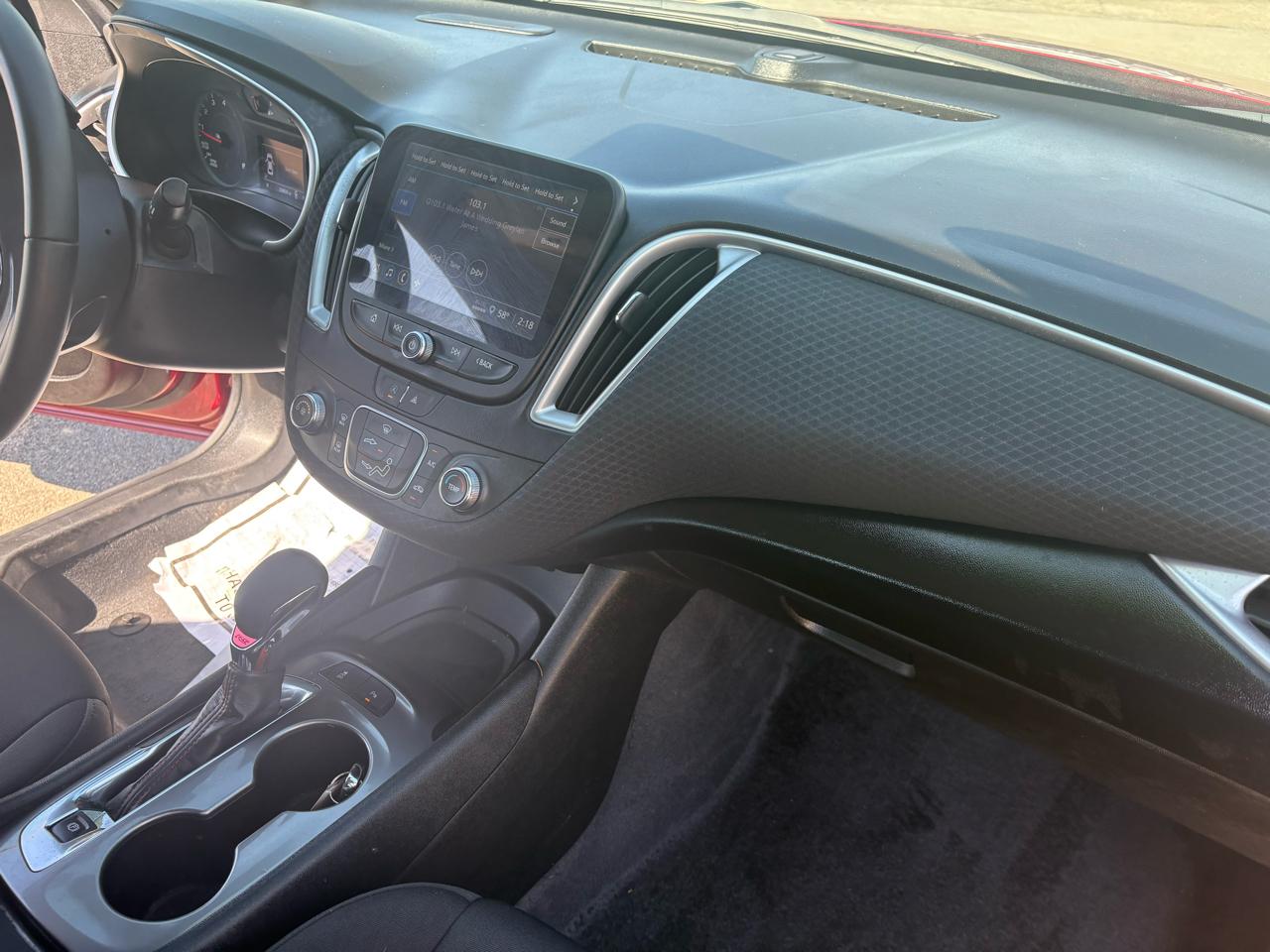 Chevrolet Malibu 4dr Sdn RS 2025