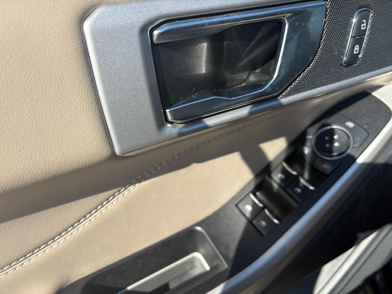 Ford Explorer 4dr 112" WB XLT 2022